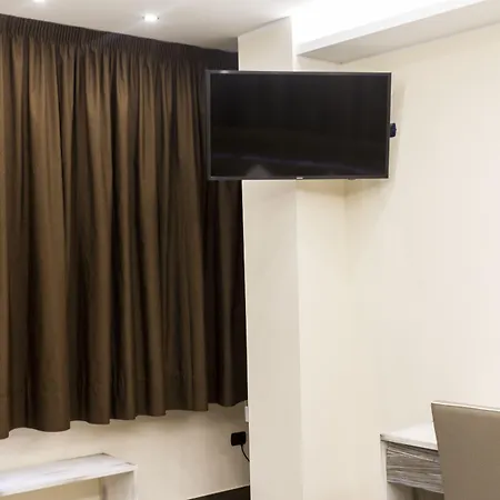 Il Duomo B&B 지오이아 타우로