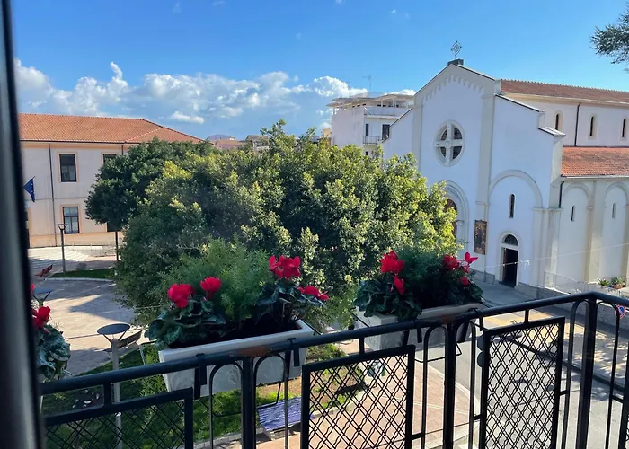 Il Duomo לינה וארוחת בוקר 4*